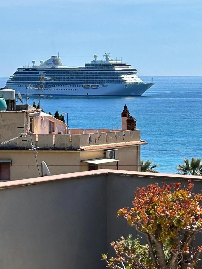Suite Home Panorama Giardini Naxos Εξωτερικό φωτογραφία