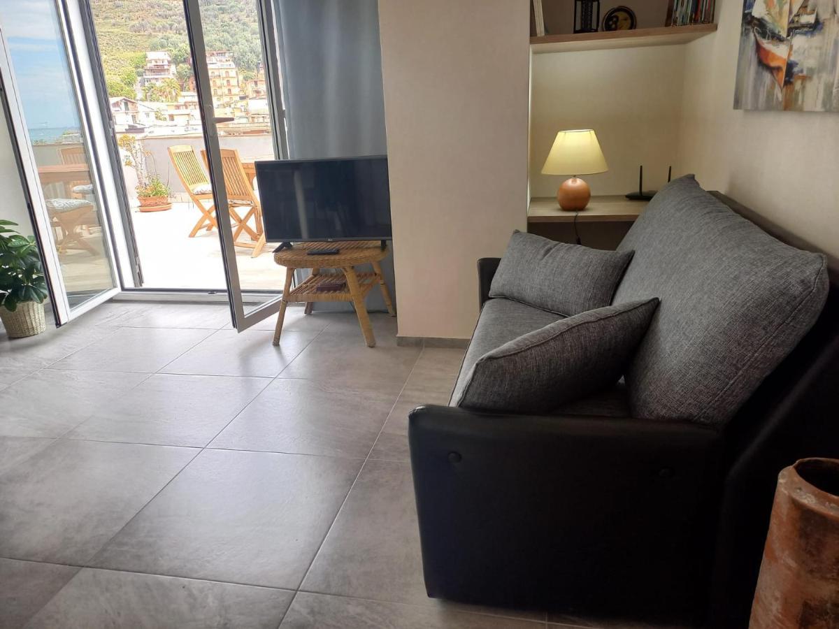 Suite Home Panorama Giardini Naxos Εξωτερικό φωτογραφία